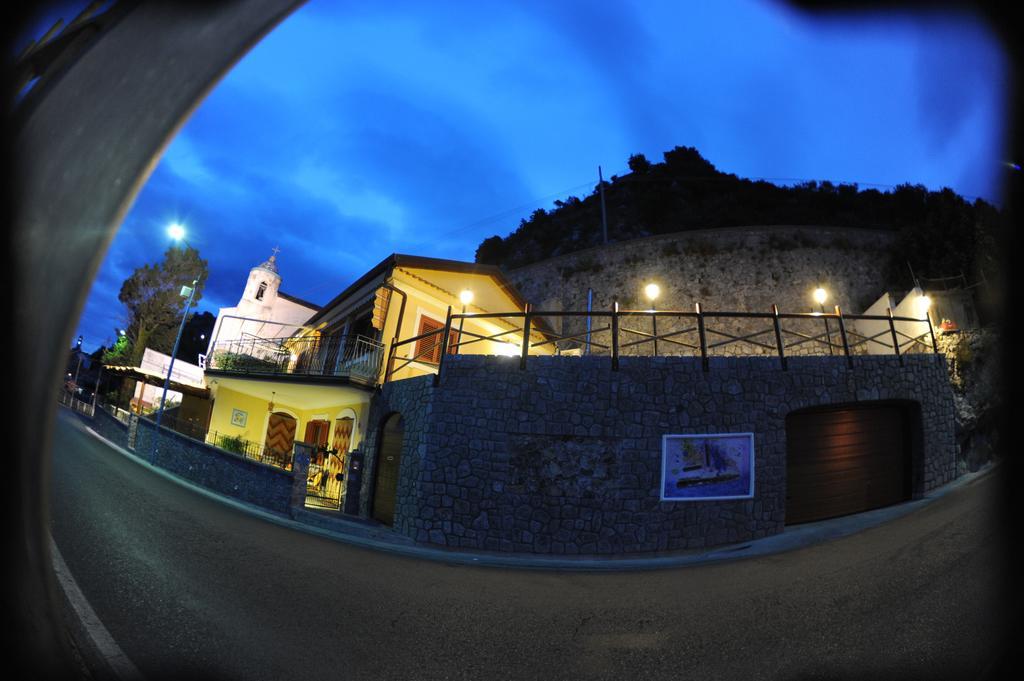 Bed and Breakfast La Mela Blu à Furore Extérieur photo