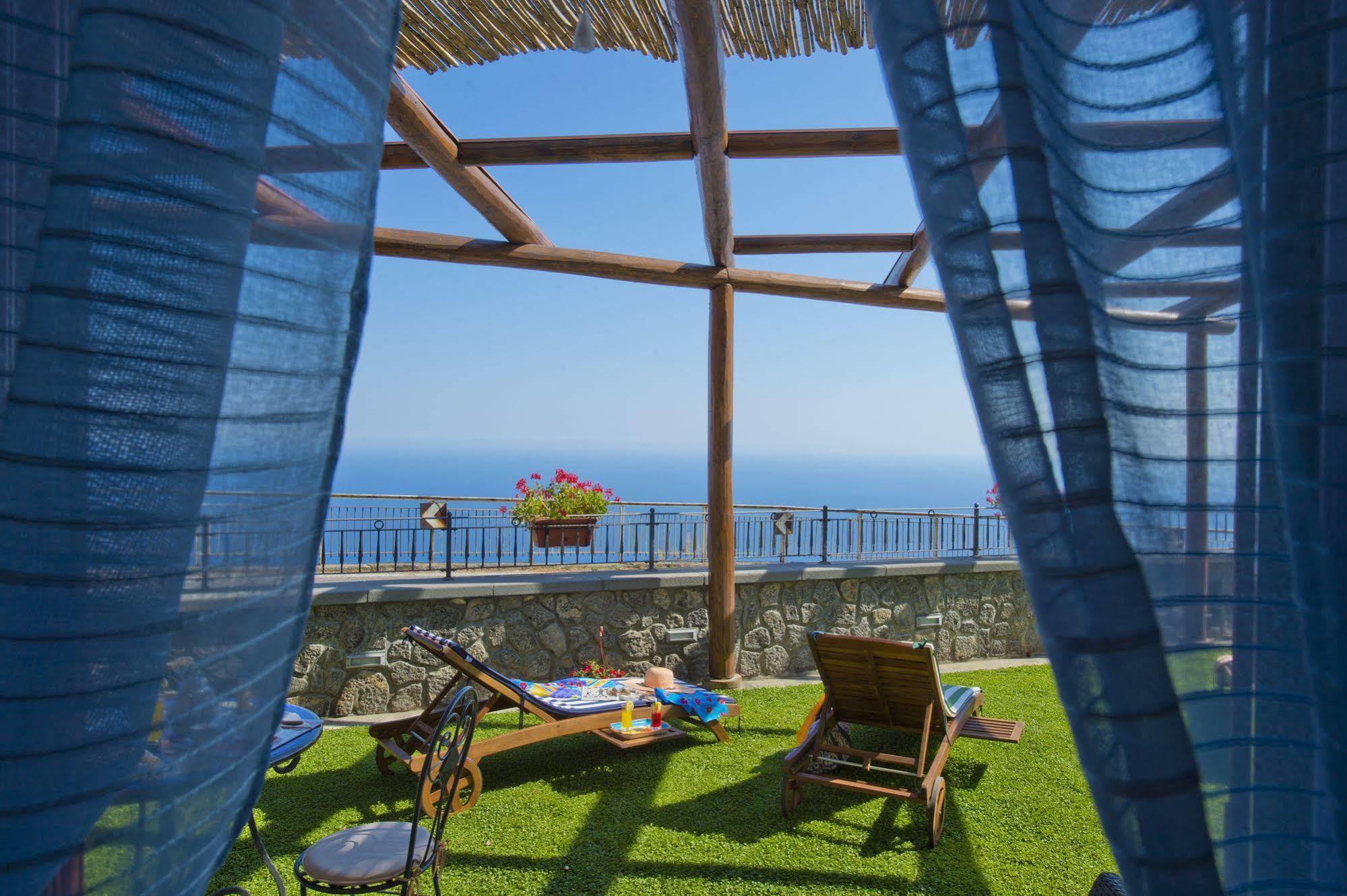 Bed and Breakfast La Mela Blu à Furore Extérieur photo